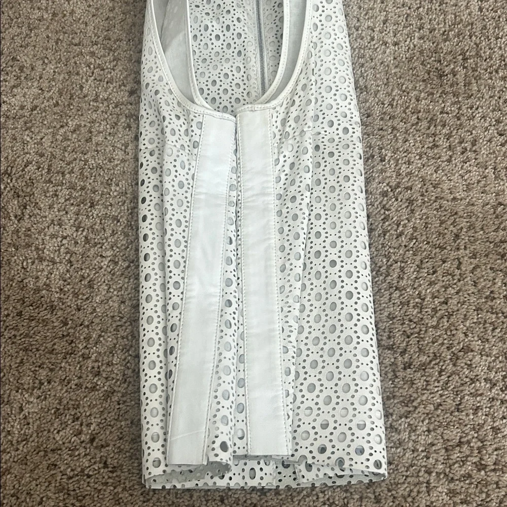Theory laser cut sleeveless leather top - Picture 10 of 12